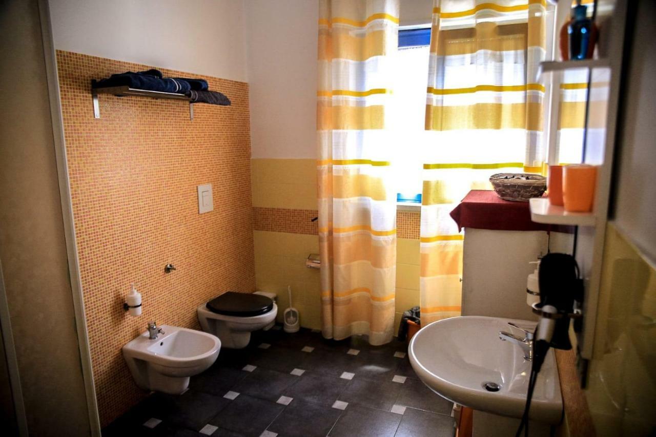Bed and Breakfast La Rosa Di Rebecca Монополі Екстер'єр фото